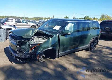 2025 Rivian R1S Adventure Dual Motor Large Pack/Adventure Dual Motor Max Pack z USA, uszkodzony, nr VIN 7PDSGBBAXSN063787